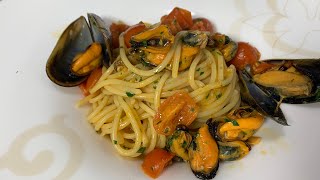 Spaghetti con Cozze e Pomodorini [upl. by Healey]