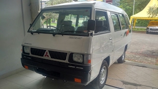 In Depth Tour Mitsubishi L300 Minibus Deluxe  Indonesia [upl. by Teodor66]